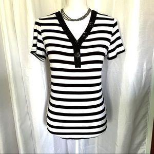 Striped black white ribbed knit Worthington V neck